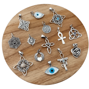 Amuletos y Protecciones